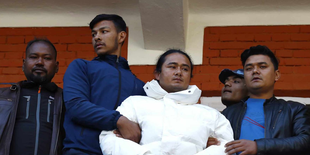 रामबहादुर बम्जनको घरबाट ३ करोड बरामद,विदेशी भक्तजनले पैसा दिएको बम्जनको प्रतिक्रिया